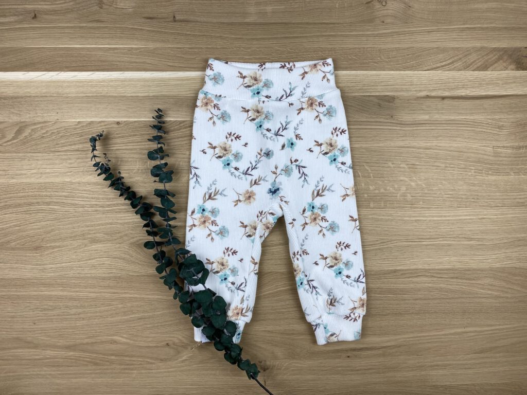 Baggy - Ottoman Ribjersey Blümchen Türkis